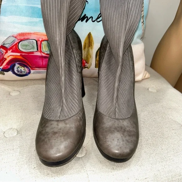 Dolce And Gabbana Vintage Grey Stretch Socks High Boot Heels Size 41 - Picture 4 of 12